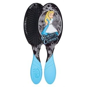The Wet Brush Alice In Wonderland Pro Detangler - Alice